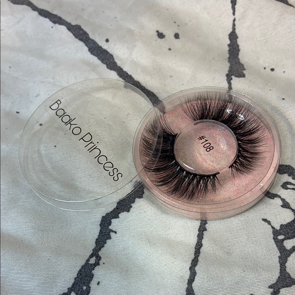 Baako Princess #108 Faux Eyelashes (3 pairs)